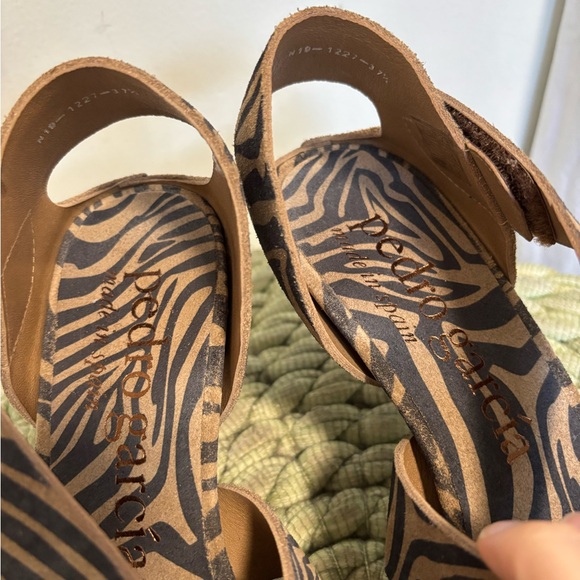 Pedro Garcia West Tan Black Zebra Suede Heel Sandals Size 37.5 - Picture 5 of 9